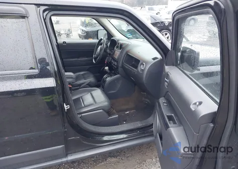 2015 Jeep Patriot High Altitude Edition из США, поврежденный, VIN 1C4NJRFB5FD339970